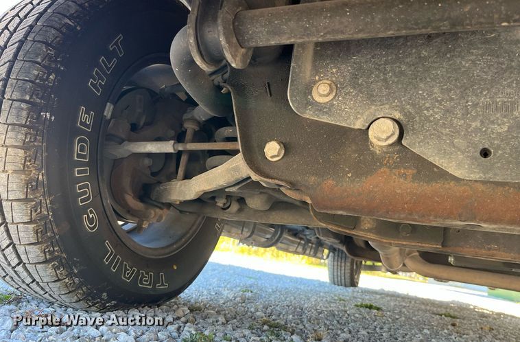 image for item DP2113 2014 GMC Savanna Limited  van