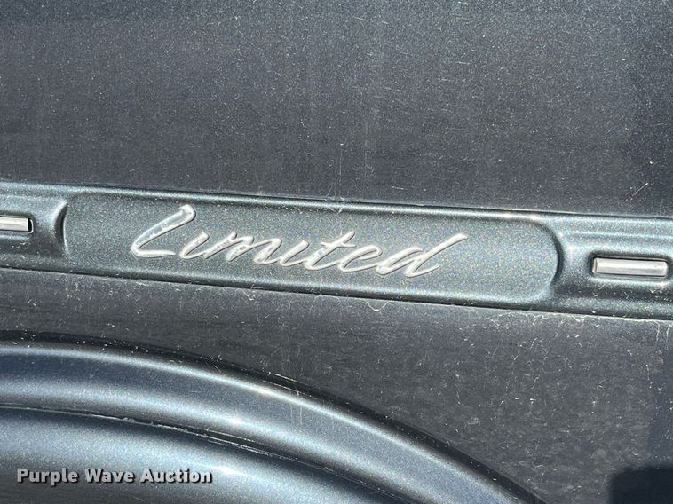 image for item DP2113 2014 GMC Savanna Limited  van