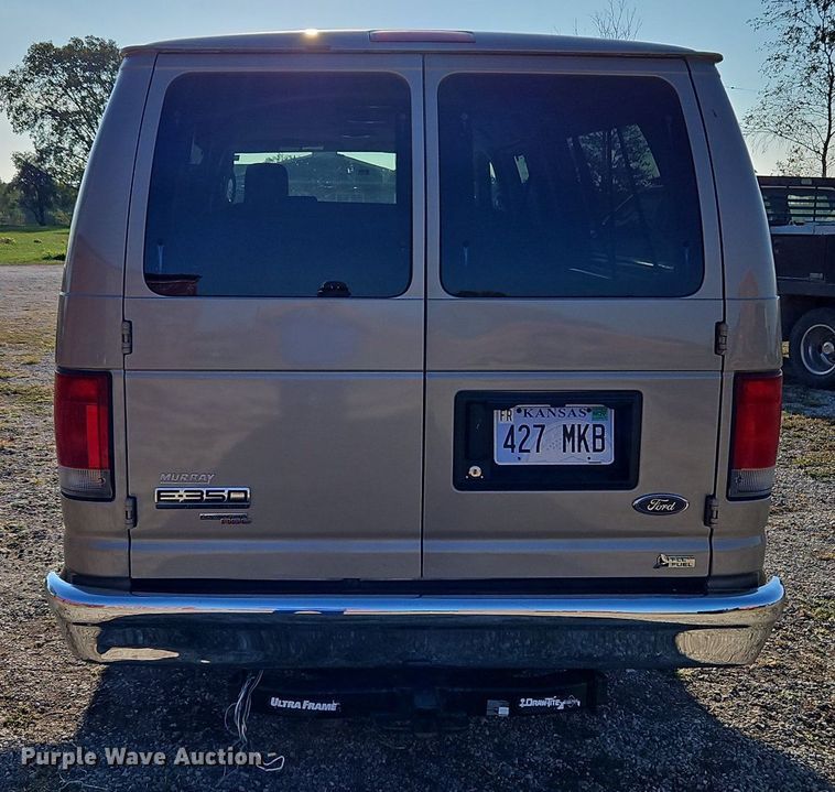 image for item DP2475 2009 Ford E350 XL Super Duty  van