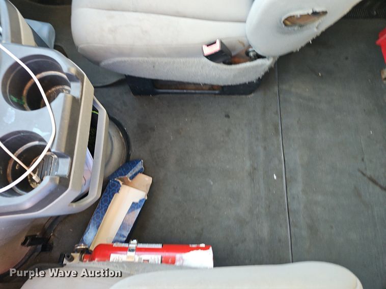 image for item DP2475 2009 Ford E350 XL Super Duty  van