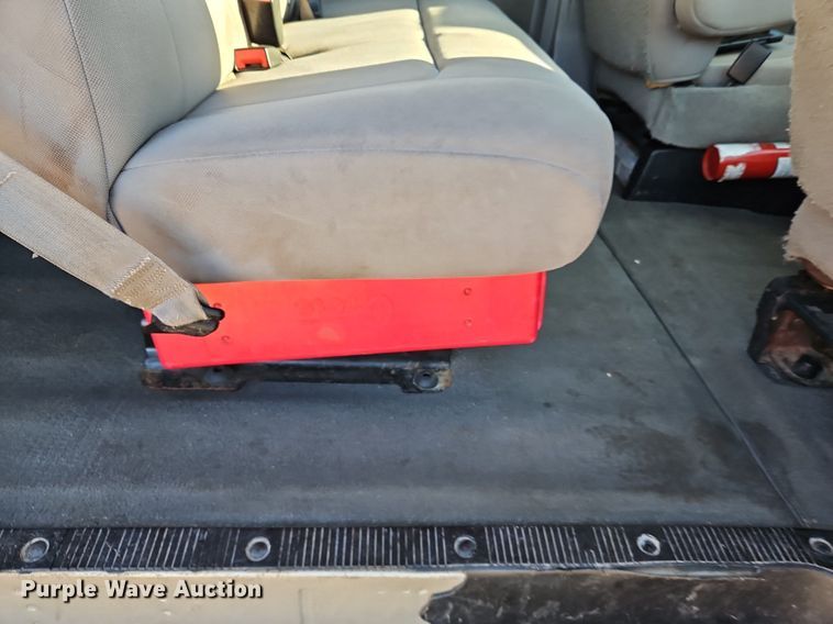 image for item DP2475 2009 Ford E350 XL Super Duty  van