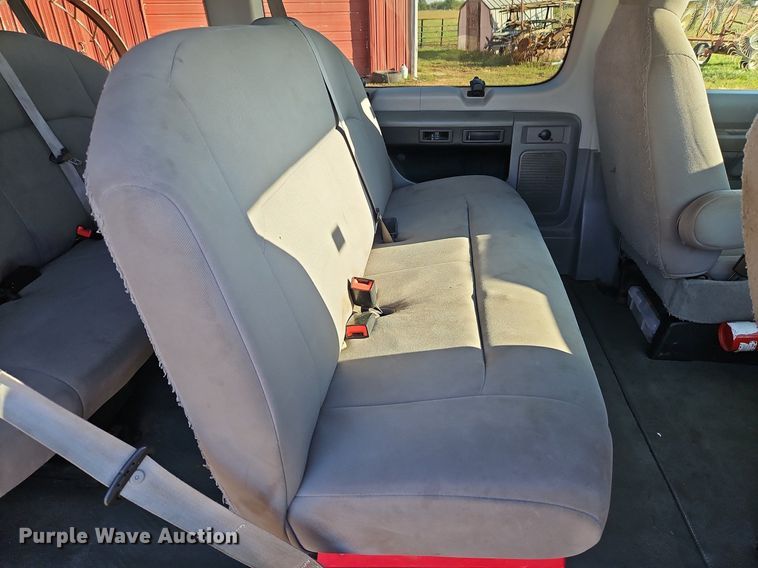 image for item DP2475 2009 Ford E350 XL Super Duty  van