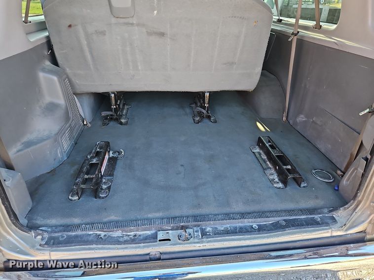 image for item DP2475 2009 Ford E350 XL Super Duty  van