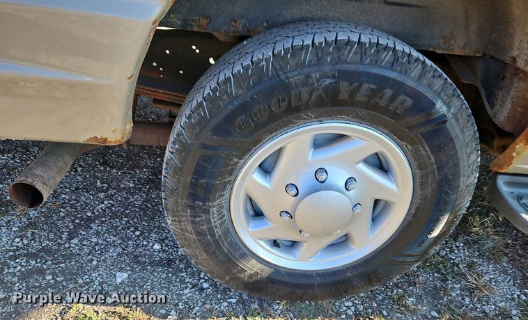 image for item DP2475 2009 Ford E350 XL Super Duty  van