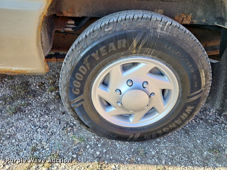 image for item DP2475 2009 Ford E350 XL Super Duty  van