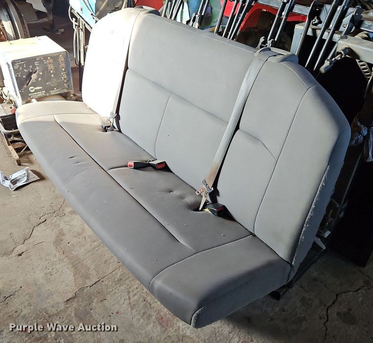 image for item DP2475 2009 Ford E350 XL Super Duty  van