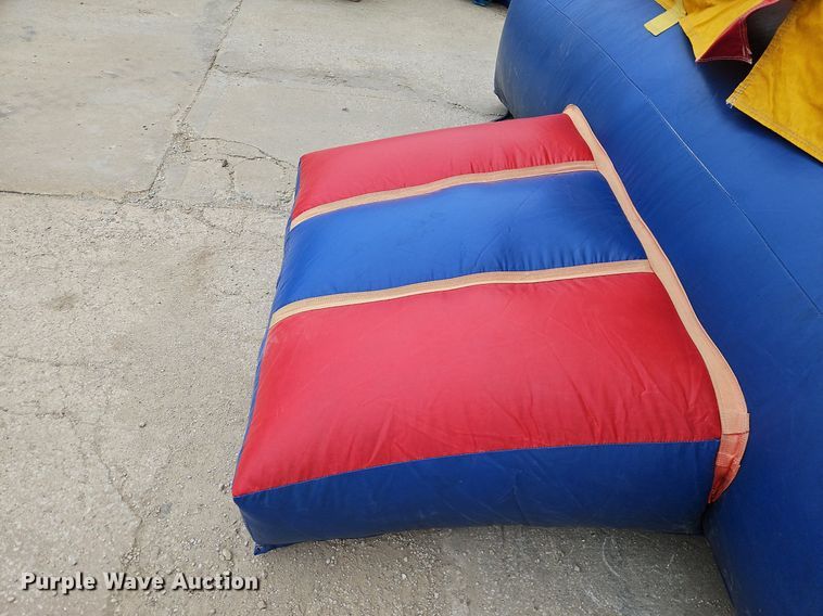 image for item DP2503 Bounce house