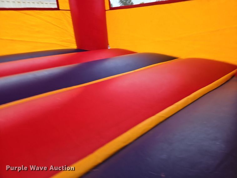 image for item DP2503 Bounce house