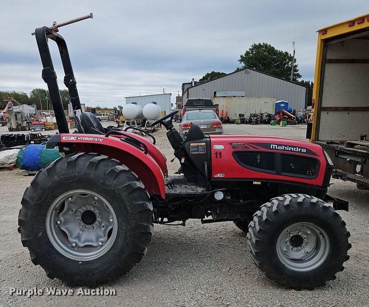 image for item DP2505 2015 Mahindra 3540 MFWD tractor