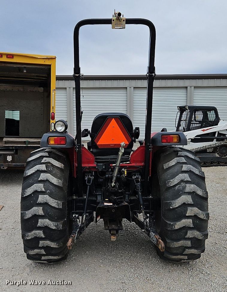 image for item DP2505 2015 Mahindra 3540 MFWD tractor