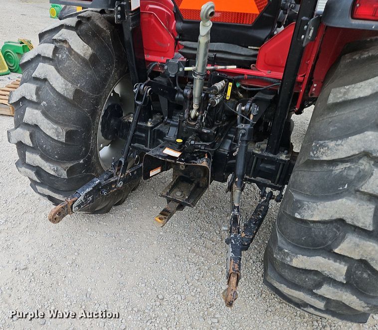 image for item DP2505 2015 Mahindra 3540 MFWD tractor