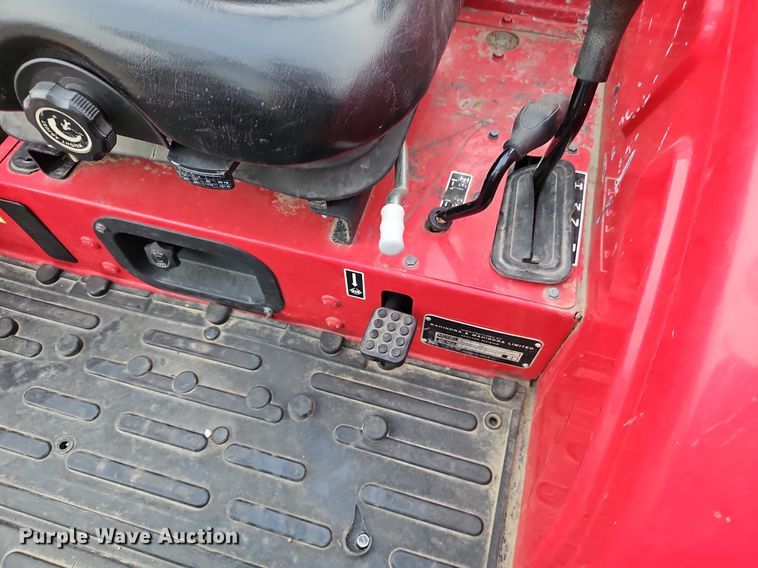 image for item DP2505 2015 Mahindra 3540 MFWD tractor