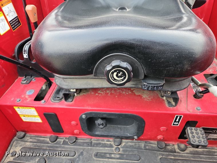 image for item DP2505 2015 Mahindra 3540 MFWD tractor