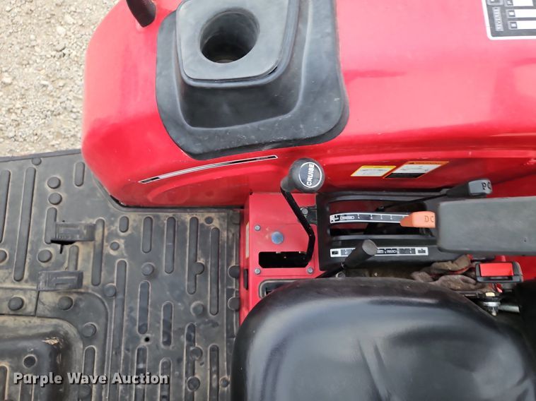 image for item DP2505 2015 Mahindra 3540 MFWD tractor