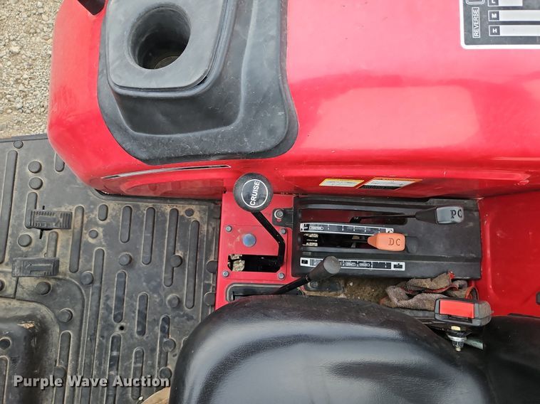 image for item DP2505 2015 Mahindra 3540 MFWD tractor