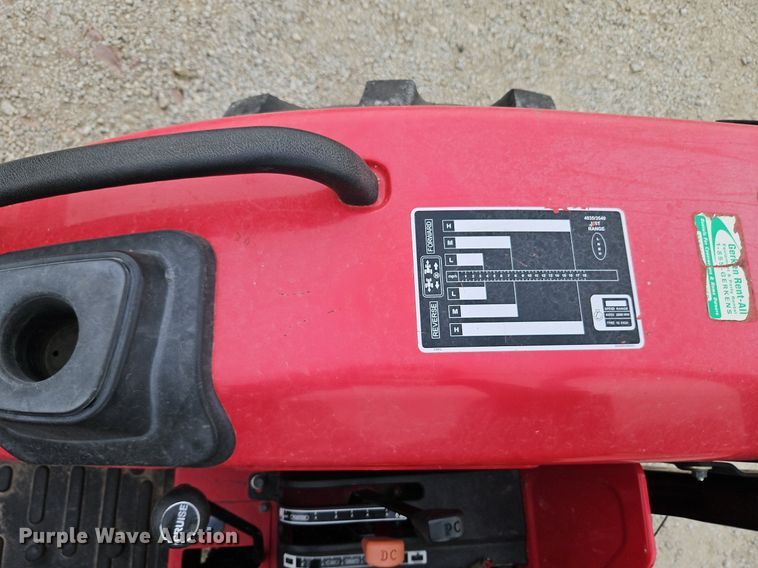 image for item DP2505 2015 Mahindra 3540 MFWD tractor