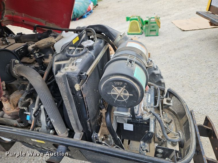 image for item DP2505 2015 Mahindra 3540 MFWD tractor