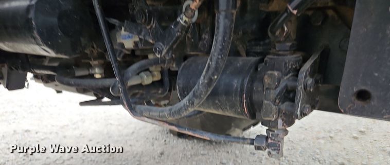 image for item DP2505 2015 Mahindra 3540 MFWD tractor