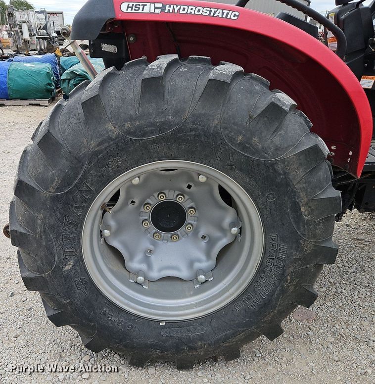 image for item DP2505 2015 Mahindra 3540 MFWD tractor