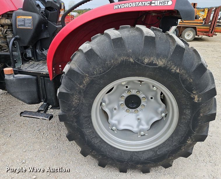 image for item DP2505 2015 Mahindra 3540 MFWD tractor