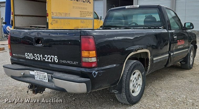 image for item DP2511 2001 Chevrolet Silverado 1500  pickup truck