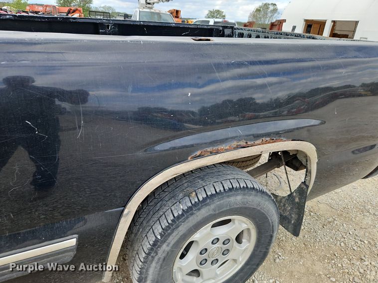 image for item DP2511 2001 Chevrolet Silverado 1500  pickup truck