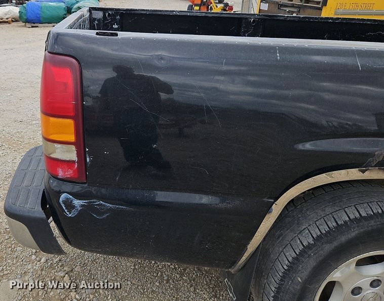 image for item DP2511 2001 Chevrolet Silverado 1500  pickup truck