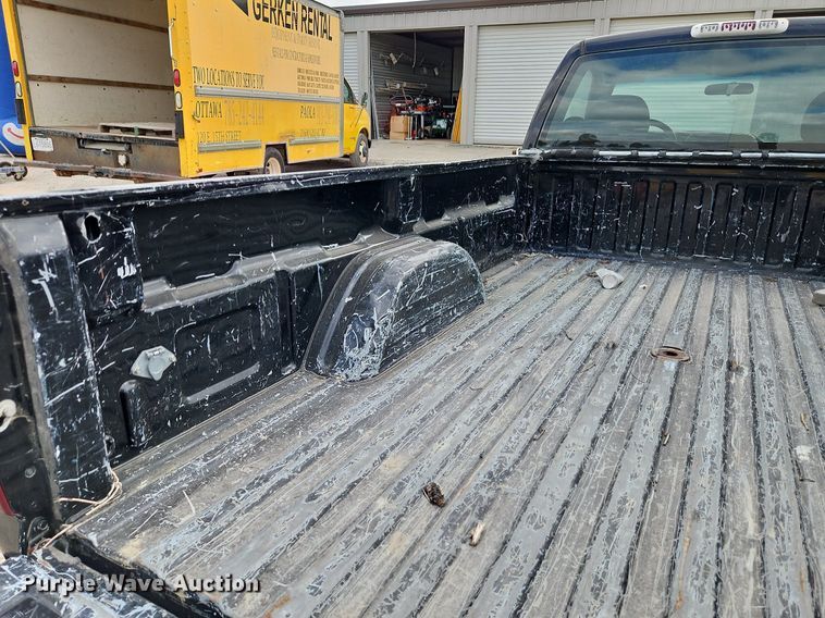 image for item DP2511 2001 Chevrolet Silverado 1500  pickup truck