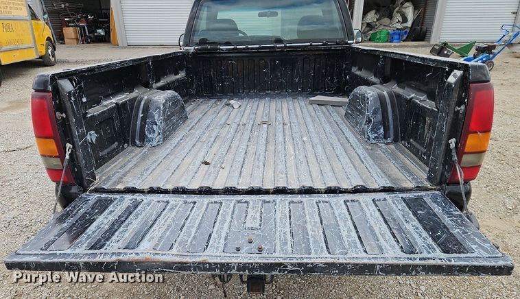 image for item DP2511 2001 Chevrolet Silverado 1500  pickup truck