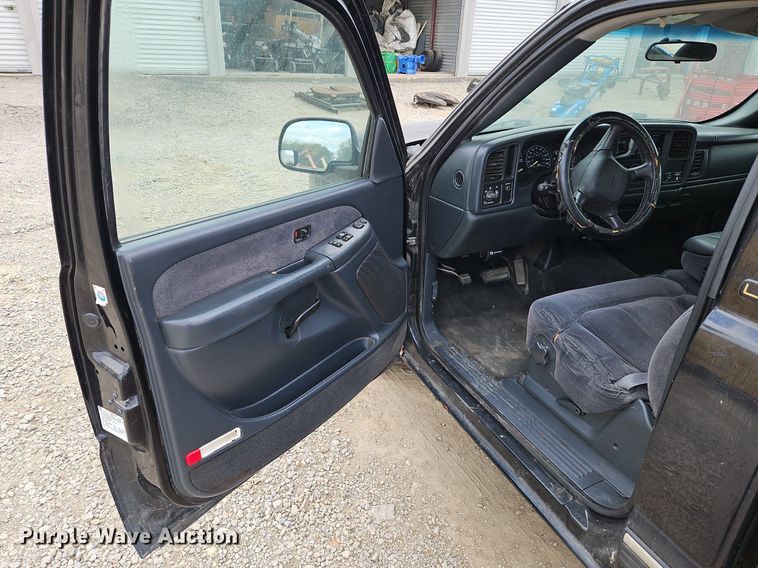 image for item DP2511 2001 Chevrolet Silverado 1500  pickup truck