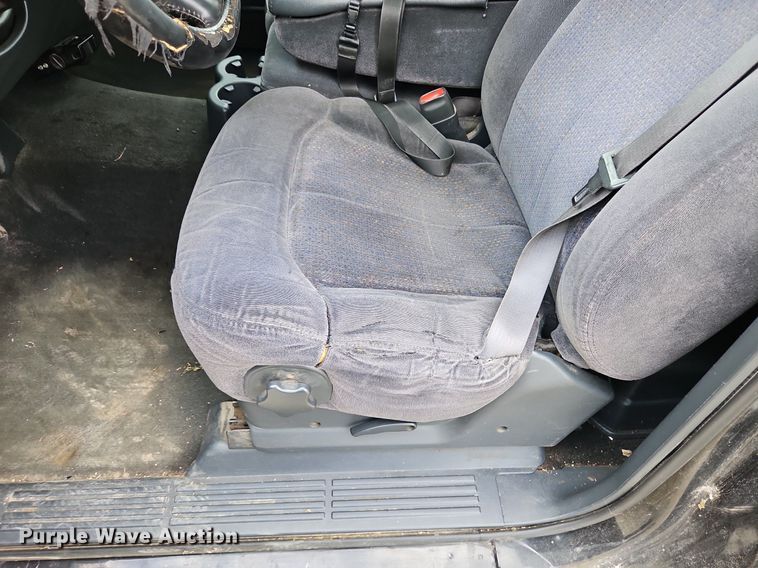 image for item DP2511 2001 Chevrolet Silverado 1500  pickup truck