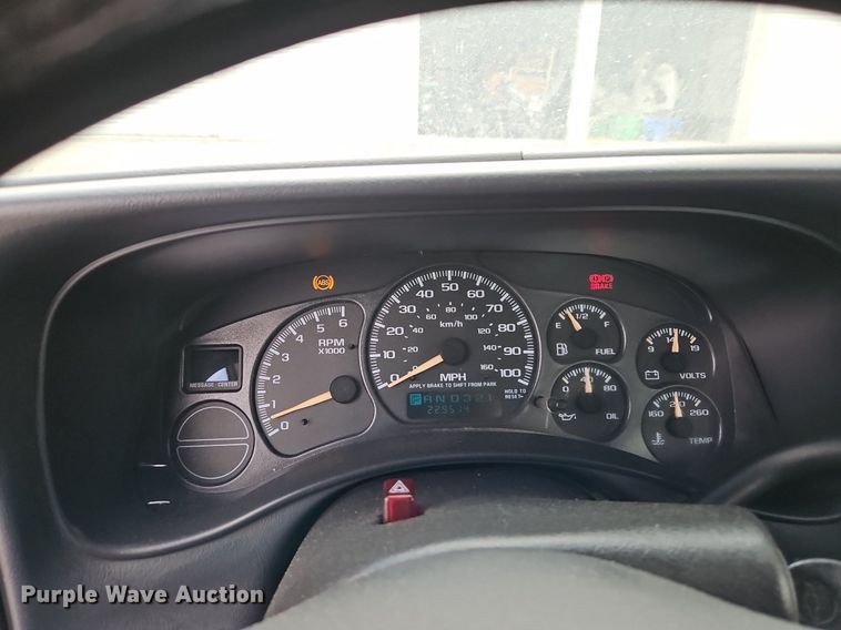 image for item DP2511 2001 Chevrolet Silverado 1500  pickup truck