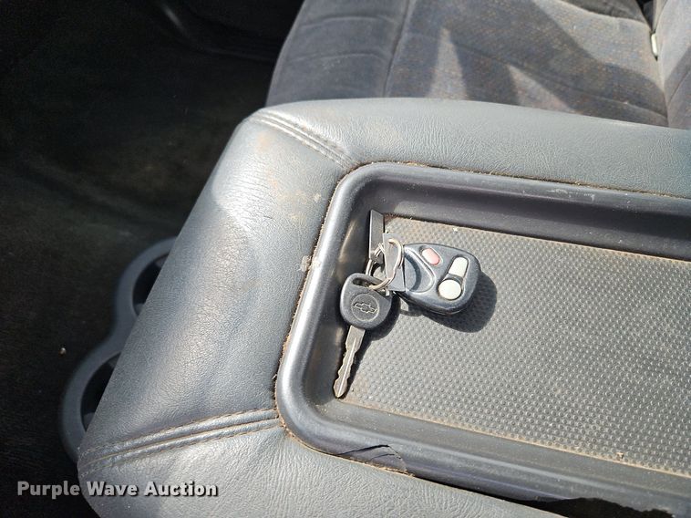 image for item DP2511 2001 Chevrolet Silverado 1500  pickup truck