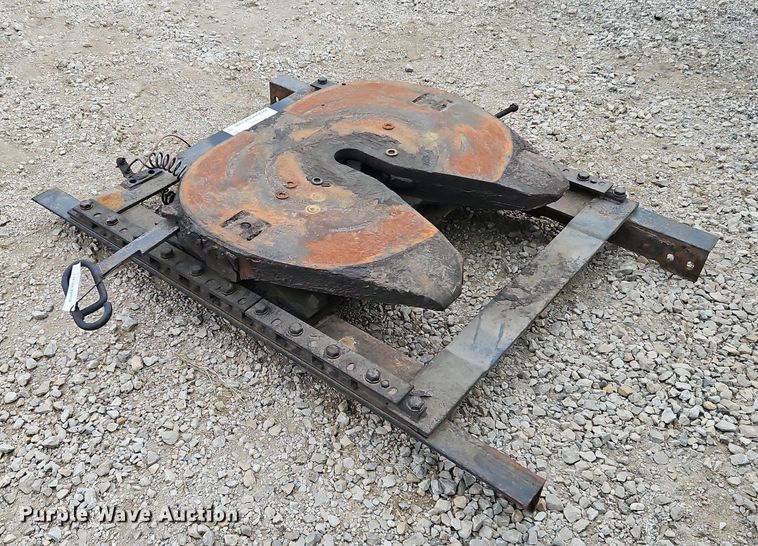 image for item DP2543 Fifth wheel hitch