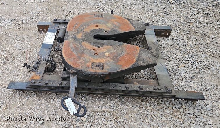 image for item DP2543 Fifth wheel hitch