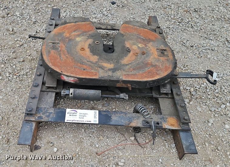 image for item DP2543 Fifth wheel hitch