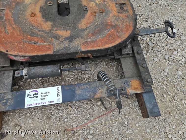 image for item DP2543 Fifth wheel hitch