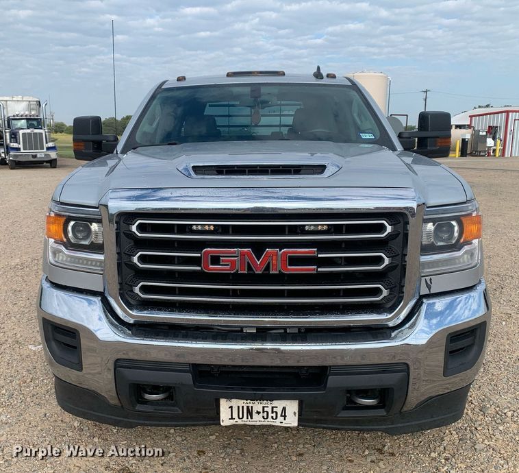 image for item DP8669 2018 GMC Sierra 3500HD  Crew Cab flatbed pickup truck