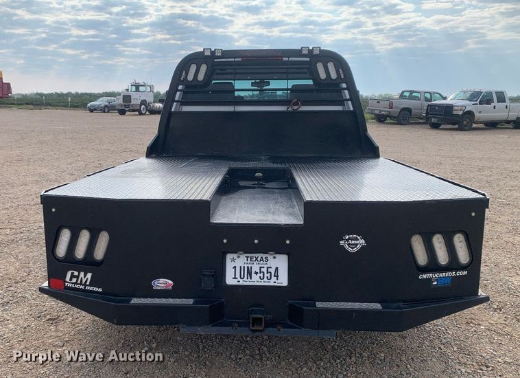 image for item DP8669 2018 GMC Sierra 3500HD  Crew Cab flatbed pickup truck