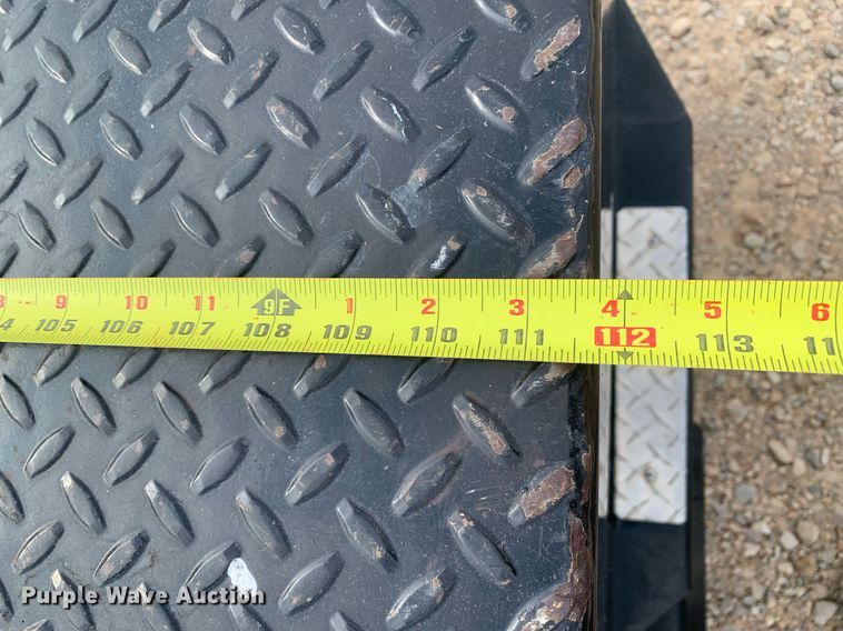 image for item DP8669 2018 GMC Sierra 3500HD  Crew Cab flatbed pickup truck