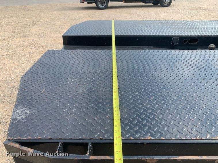 image for item DP8669 2018 GMC Sierra 3500HD  Crew Cab flatbed pickup truck