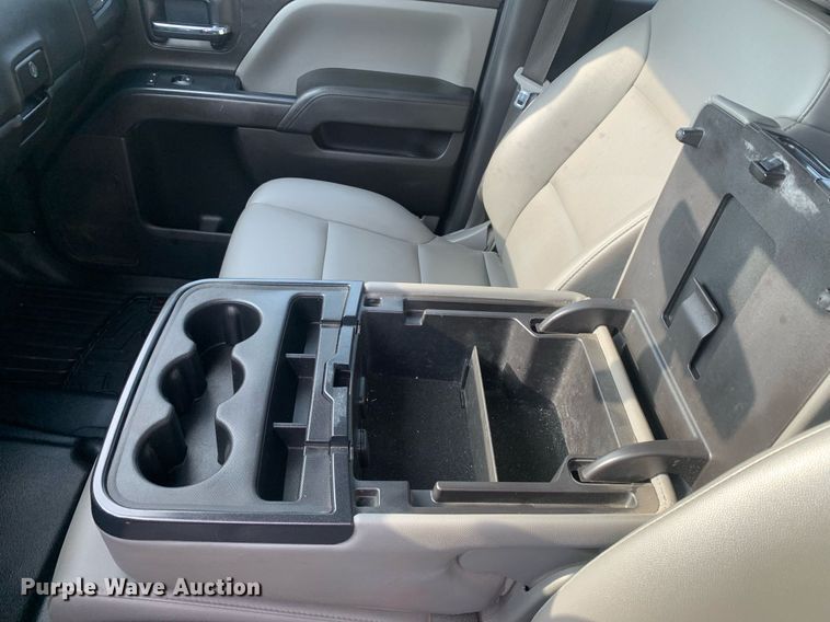 image for item DP8669 2018 GMC Sierra 3500HD  Crew Cab flatbed pickup truck