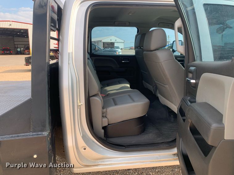 image for item DP8669 2018 GMC Sierra 3500HD  Crew Cab flatbed pickup truck