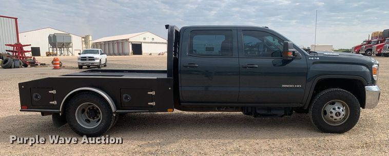 image for item DP8670 2018 GMC Sierra 3500HD  Crew Cab flatbed pickup truck