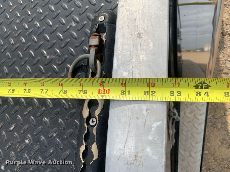 image for item DP8670 2018 GMC Sierra 3500HD  Crew Cab flatbed pickup truck