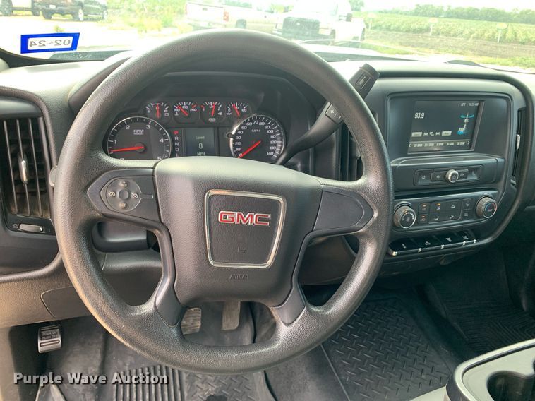 image for item DP8670 2018 GMC Sierra 3500HD  Crew Cab flatbed pickup truck