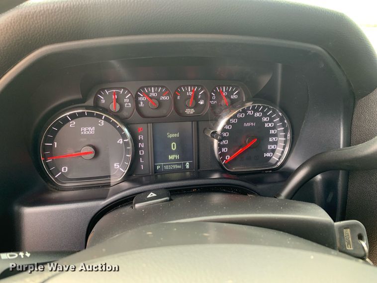 image for item DP8670 2018 GMC Sierra 3500HD  Crew Cab flatbed pickup truck