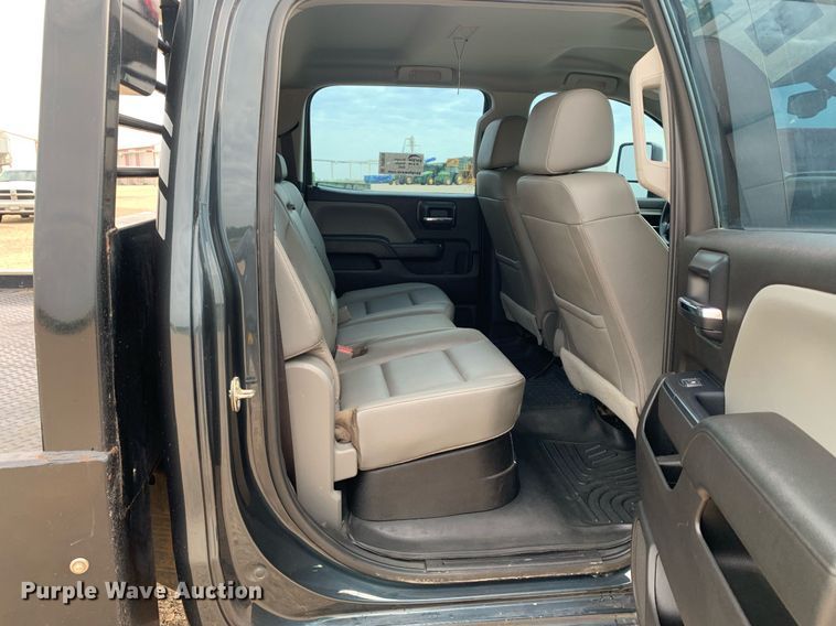 image for item DP8670 2018 GMC Sierra 3500HD  Crew Cab flatbed pickup truck