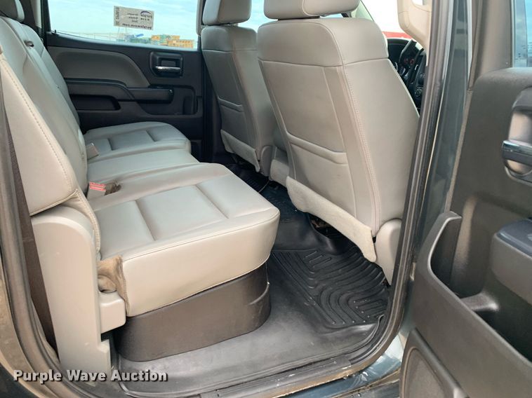 image for item DP8670 2018 GMC Sierra 3500HD  Crew Cab flatbed pickup truck