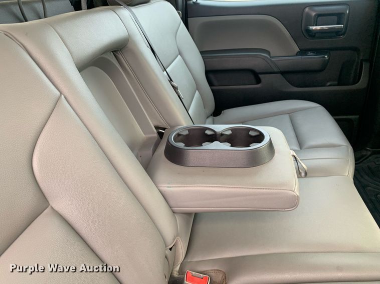 image for item DP8670 2018 GMC Sierra 3500HD  Crew Cab flatbed pickup truck